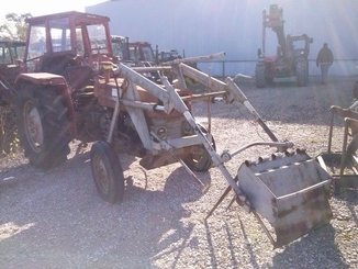 Tracteur agricole Massey Ferguson 135 - 1