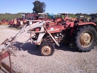 Tracteur agricole Massey Ferguson 135 - 2