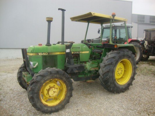 Tracteur agricole John Deere 1640 à vendre sur Marsaleix