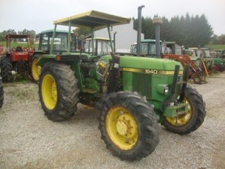 Tracteur agricole John Deere 1640 - 2