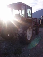 Tracteur agricole Renault 68-12 - 2