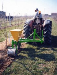 Arboriculture - autre Terreco ENFOUISSEUR DE GRANULÉ EMPOISONÉ - 1