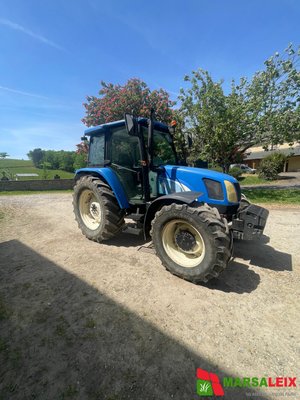 Tracteur agricole New Holland TL 100 A - 1