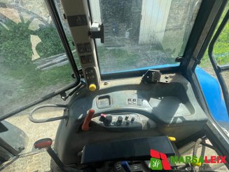Tracteur agricole New Holland TL 100 A - 9