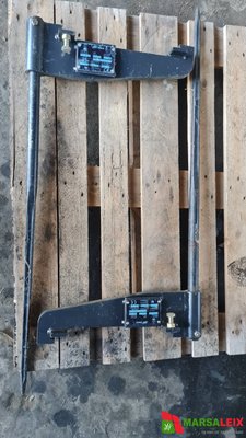 Accessoire de manutention Bobcat Pic balle - 1
