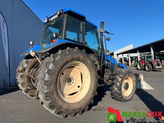 Tracteur agricole New Holland TS 115 - 8