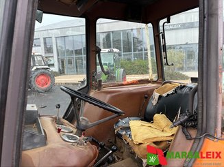 Tracteur agricole Renault 651.4 S - 10