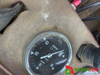 Tracteur agricole Renault 651.4 S - 12