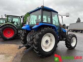 Tracteur agricole New Holland TL 90 - 4
