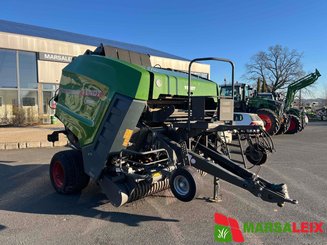 Presse à balles rondes Fendt Rotana 160V - 7