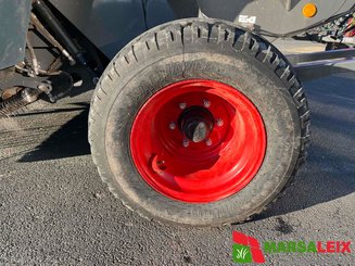Presse à balles rondes Fendt Rotana 160V - 2