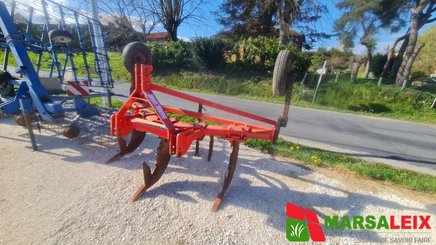Combiné de préparation de sol Quivogne Sous soleur SSE 3 - 1