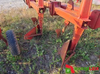 Charrue Naud RN 3303 - 4