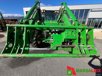 Tracteur agricole John Deere 5100 R - 8