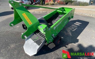 Arracheuse de pommes de terre Bomet Z656 - 1