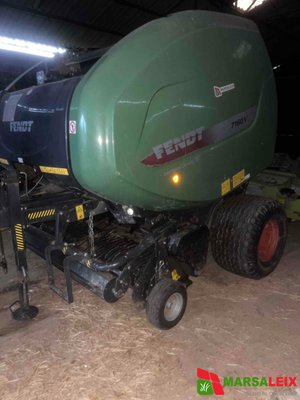 Presse à balles rondes Fendt 7160V - 1