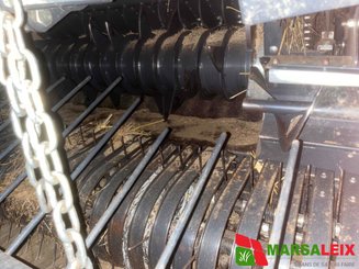 Presse à balles rondes Fendt 7160V - 3