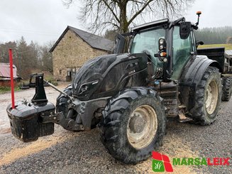 Tracteur agricole Valtra T144 - 1