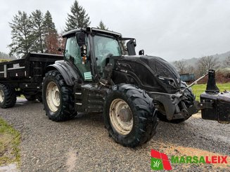 Tracteur agricole Valtra T144 - 1