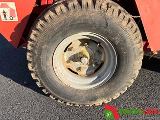 Presse à balles rondes Welger RP 150 S - 5