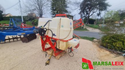 Pulvérisateur porté Kuhn Omnis 1000 - 1
