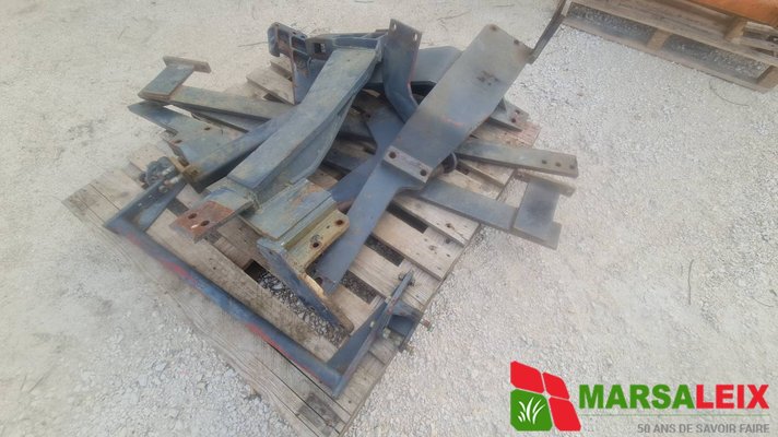 Adaptation pour chargeur Faucheux F20 faucheux - massey ferguson 4200/4300 - 1
