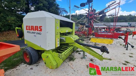 Presse à balles rondes Claas ROLLAND 240 - 1