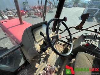 Tracteur agricole Massey Ferguson 6170 - 17