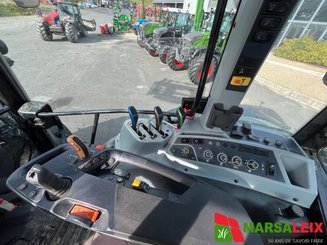 Tracteur agricole Valtra G 125 - 12