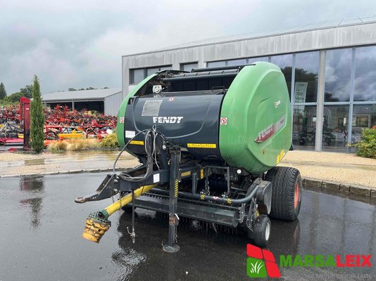 Presse à balles rondes Fendt 7160V - 1
