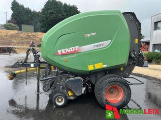 Presse à balles rondes Fendt 7160V - 2