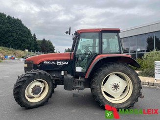Tracteur agricole New Holland M 100 - 3