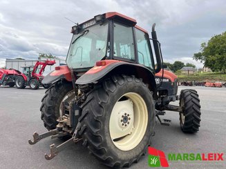 Tracteur agricole New Holland M 100 - 6