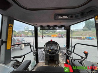 Tracteur agricole New Holland M 100 - 13