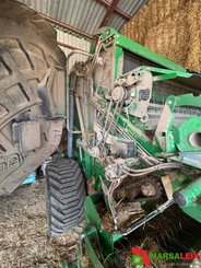 Presse à balles rondes McHale V640 - 7