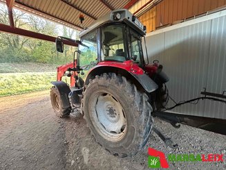 Tracteur agricole Massey Ferguson 5612 - 2