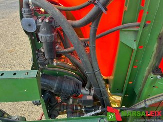 Pulvérisateur porté Amazone UF 901 - 8