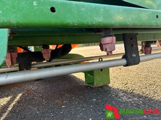 Pulvérisateur porté Amazone UF 901 - 7