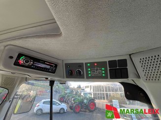 Tracteur agricole Claas Arion 520 - 18