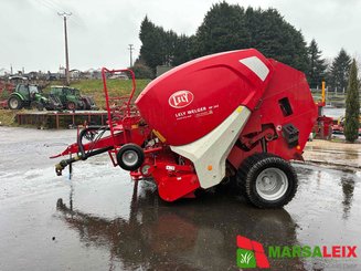 Presse à balles rondes Lely-Welger RP 245 - 3