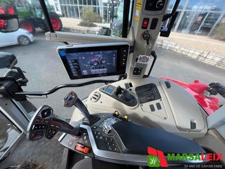 Tracteur agricole Massey Ferguson MF 5S 135 Dyna-6 - 16