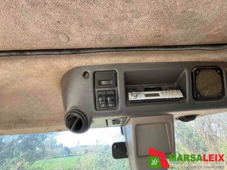 Tracteur agricole Renault ARES 556 RZ  - 13