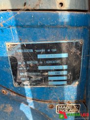 Tracteur agricole Ford 4610 - 4